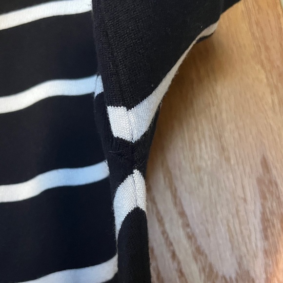 White House Black Market Black and White Striped Tunic - Picture 4 of 9